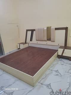 urgent  sale  bed with side table 0