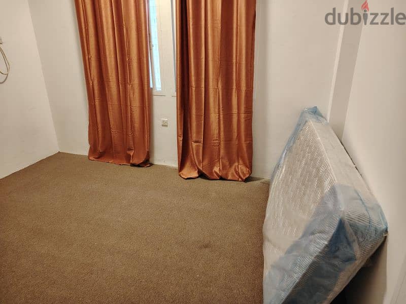 room for rent Quram 1