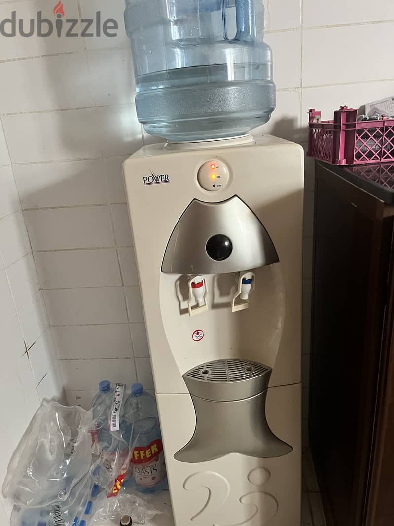 Big and small water dispenser 1