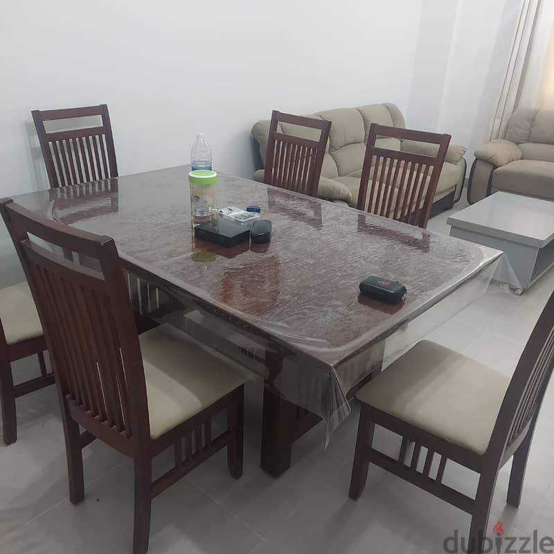 Dining table with 6 chair 0