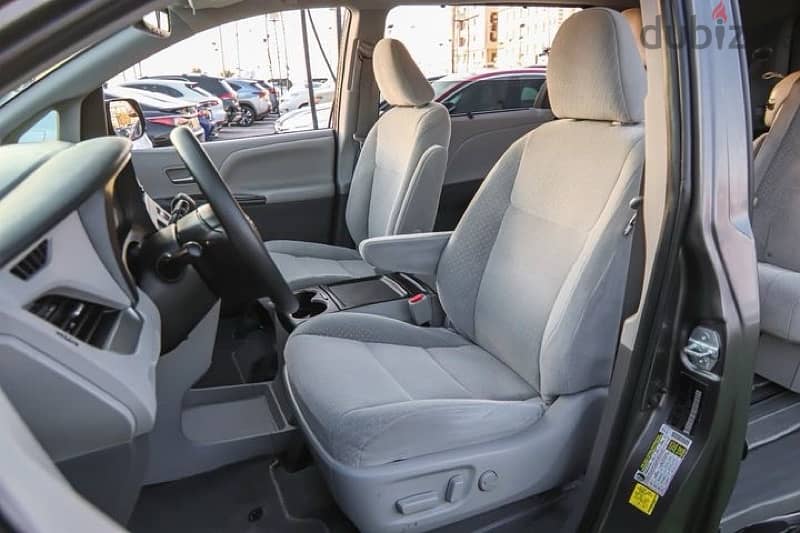 Toyota Sienna 2020 3