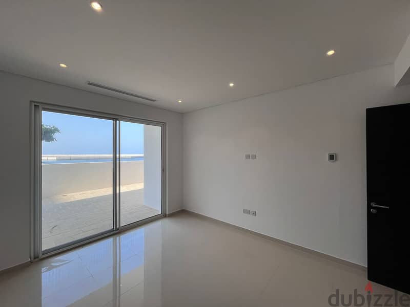 2 BR + Maid’s Room Apartment in Al Mouj - Overlooking the Marina 9