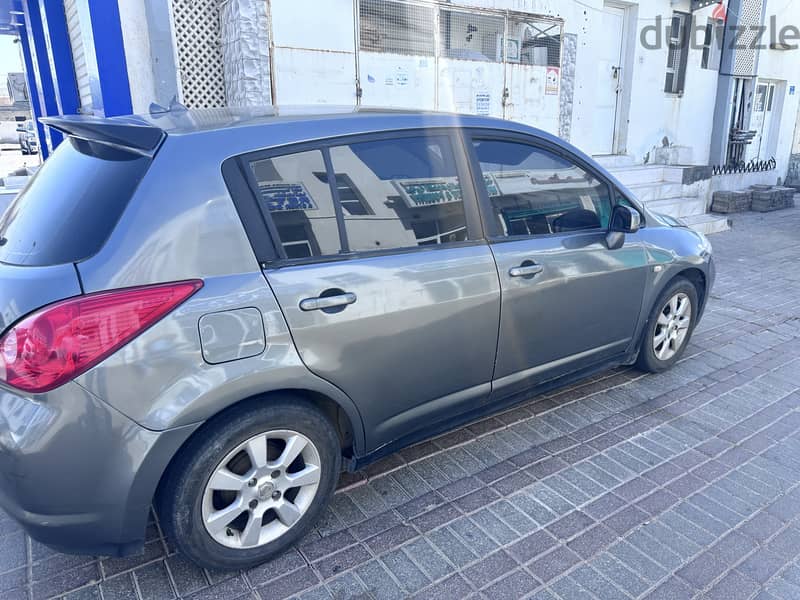 Nissan tida 2007 1.6 5