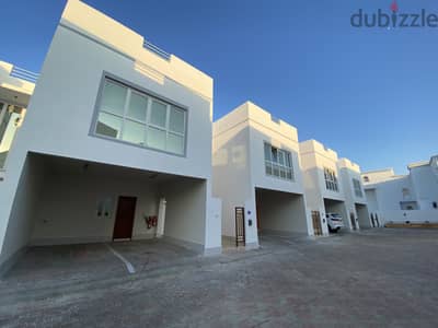 6me35-amazing 3+1bhk villa for rent in qurum