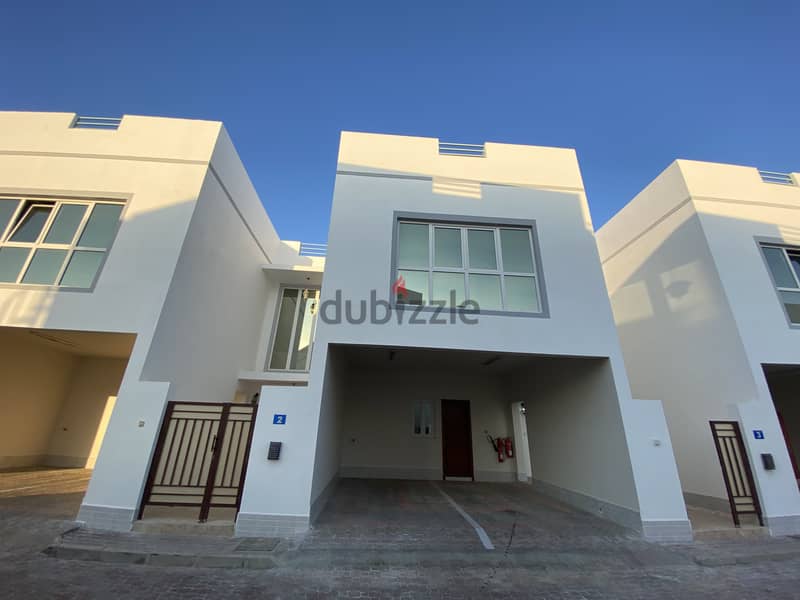 6me35-amazing 3+1bhk villa for rent in qurum 1