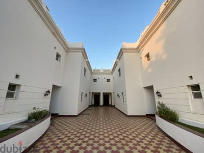 6Me28-Fabulous 5BHK Villa for rent in Qurm, Al Sarooj Street