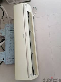 2 ton split AC HITACHI 0