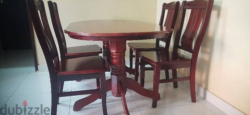 4 seater dining table 2