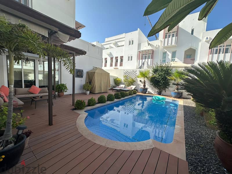 4+1BHK Amazing Villa with Private Pool For Sale in Al Mouj FSV69 11