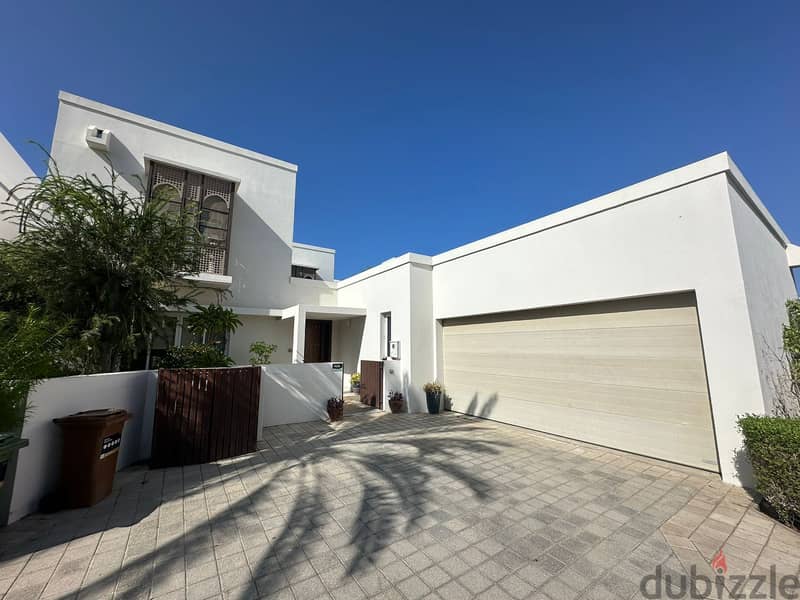 4+1BHK Amazing Villa with Private Pool For Sale in Al Mouj FSV69 12