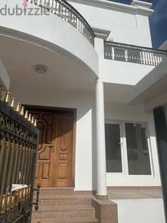 villa for rent near mall of Oman 0