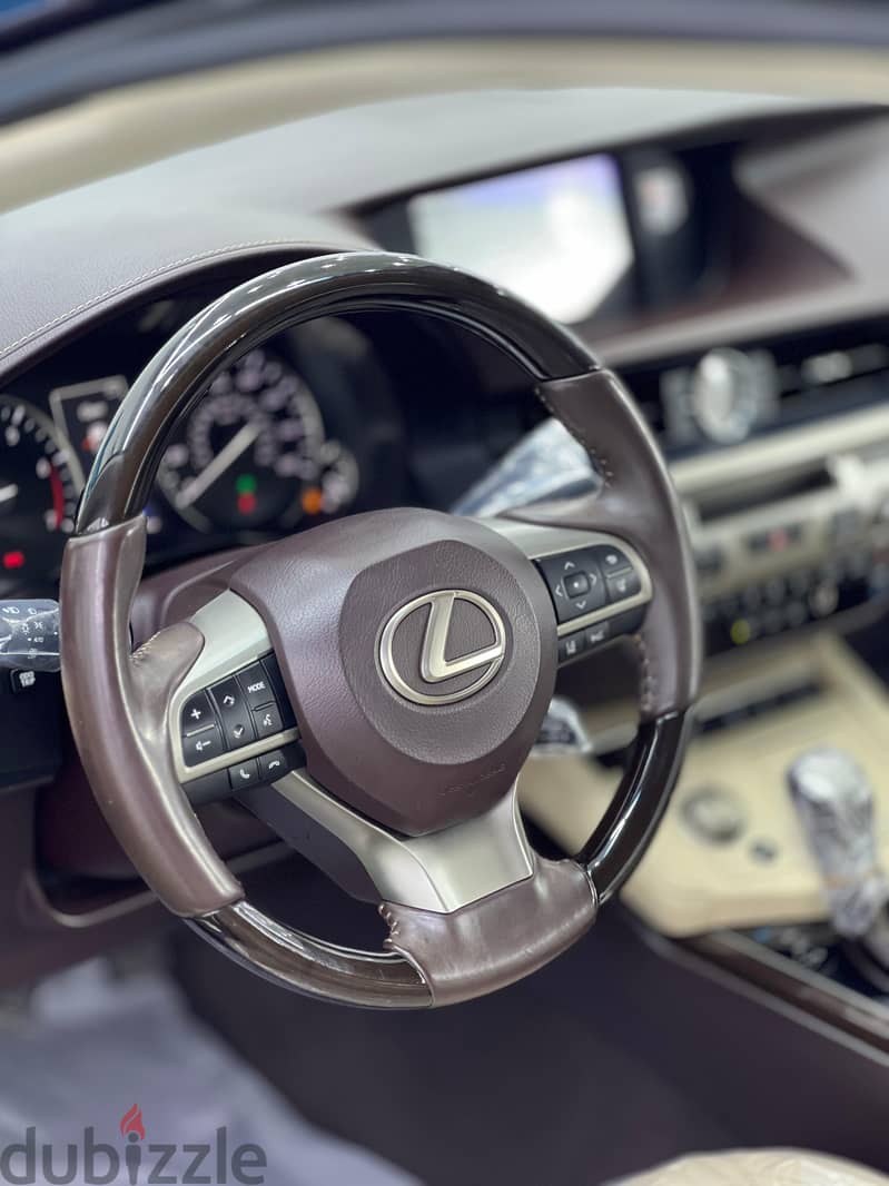 Lexus ES 350 2016 10