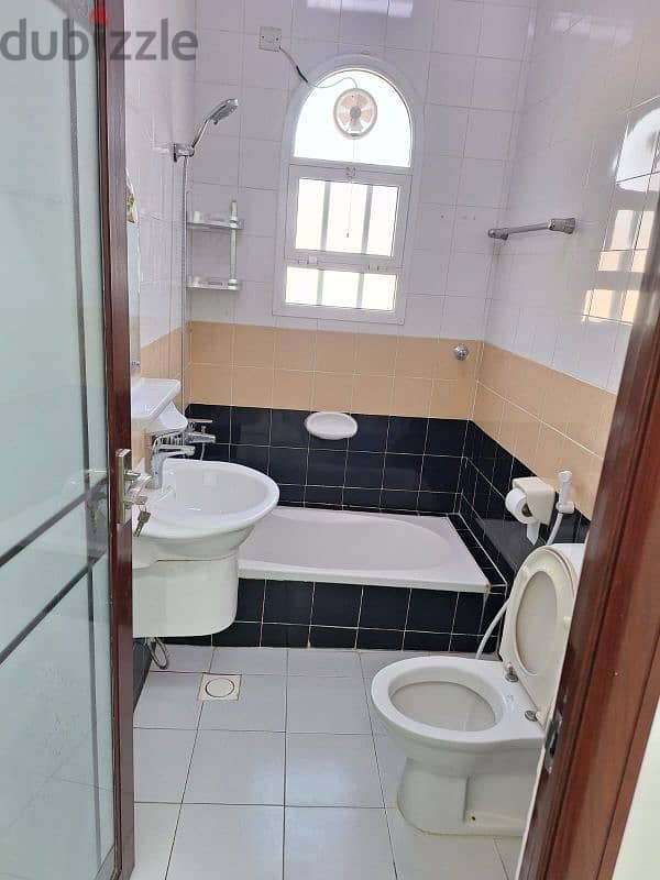 2 CLEAN BEDROOM PENTHOUSE IN SOUTH MAWALEH. 8