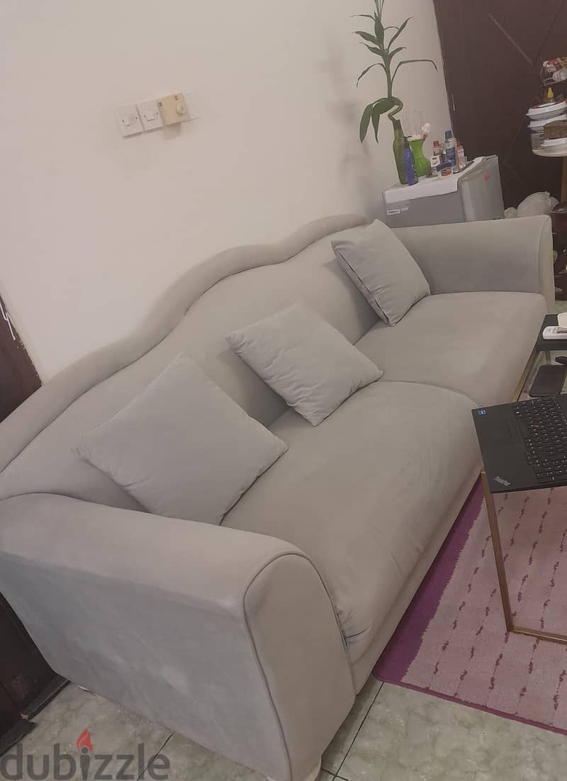 Good Condition SOFA 3 Person 0