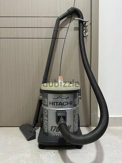 Vacuum cleaner (Hitachi) for sale in Muscat