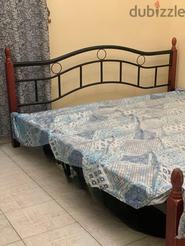 bed in good condition (first owner) 0