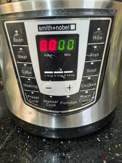 6 L pressure cooker in good condition 0