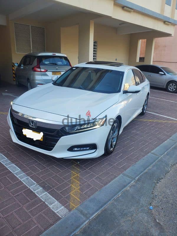 Honda Accord 2019 4