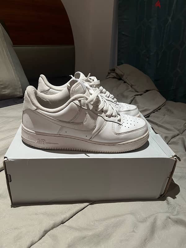 white Air Force one size 42.5 0