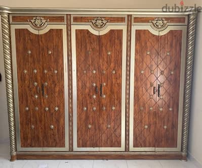 wooden 6 door wardrobe for sale,