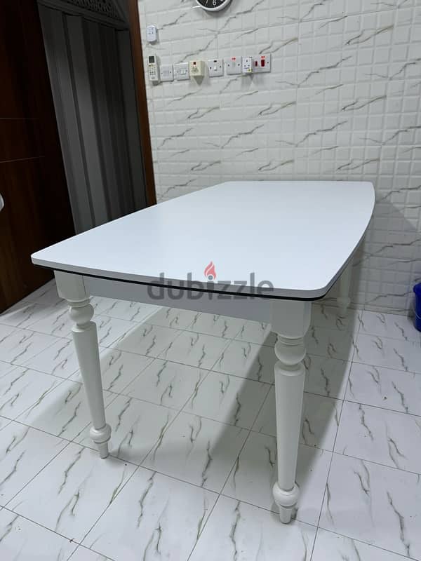 Enza home dining table 1