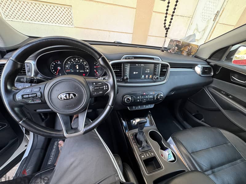 Kia Sorento 2018 AWD For Sale 5