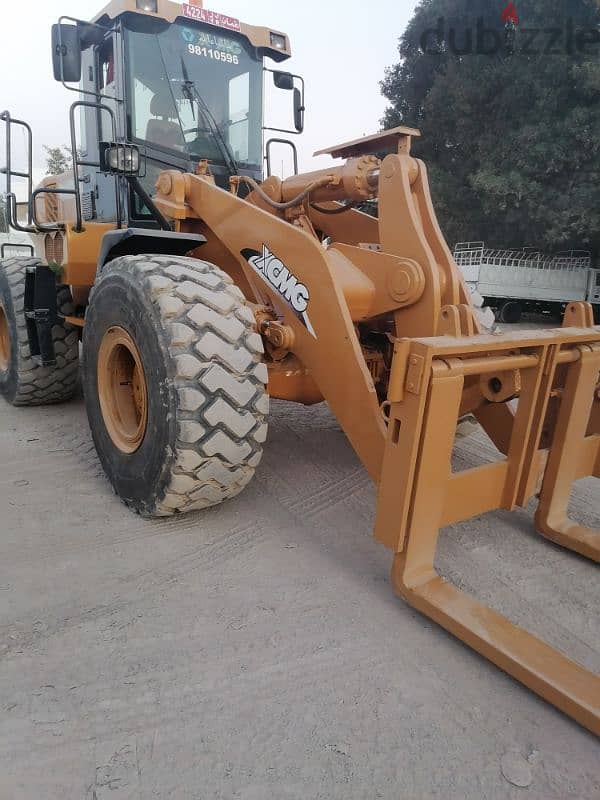 For Rent Shovel Forklift 6 ton 2