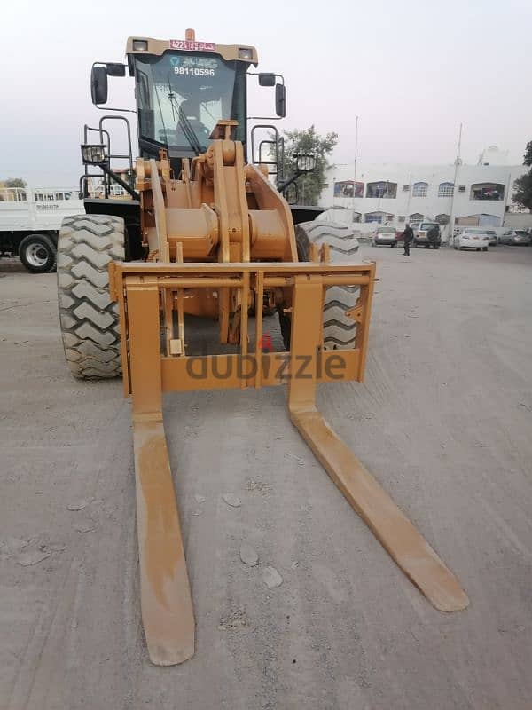 For Rent Shovel Forklift 6 ton 3