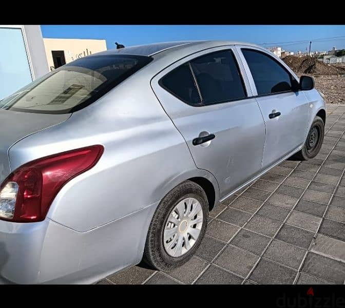 Nissan Sunny 2015 3