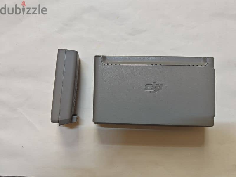 Used DJI charging Hub+used Battery 1