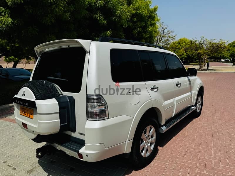 Mitsubishi Pajero 2013 3