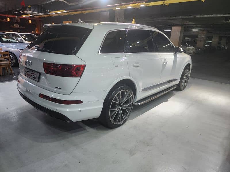 Audi Q7 2018 9