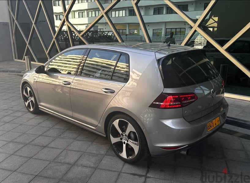 Volkswagen Golf GTI 2017 1