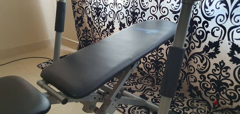 Used Bench for abdomen exercises. Cat scratches on the material. 5