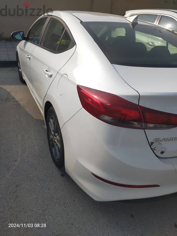 Hyundai Elantra 2017 3