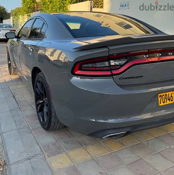 Dodge Charger SE 2017 low mileage 9