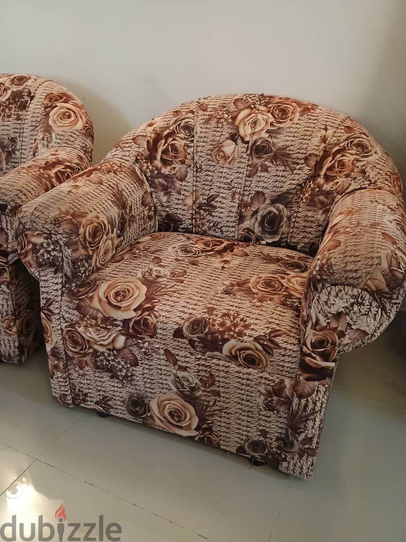 2x Single Sofas for Sale 1