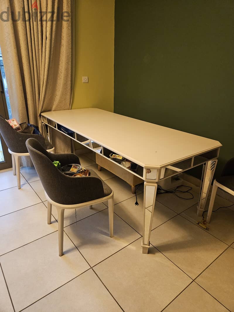 Dining table 8 seater 1