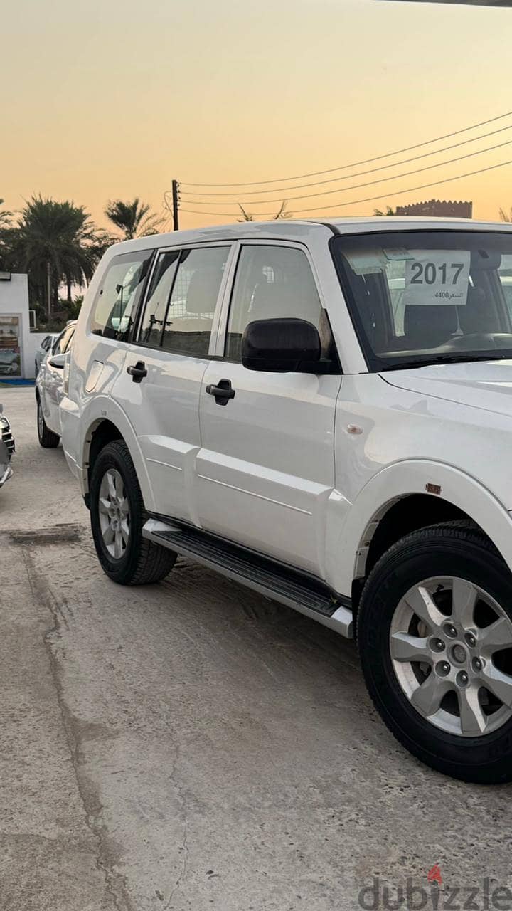 Mitsubishi Pajero 2015 1