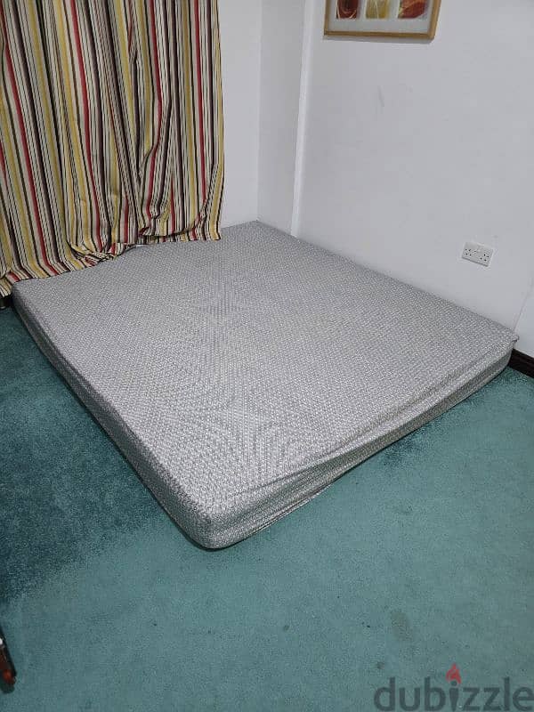 Mattress, kids Bed +32 inch TV for sale 2