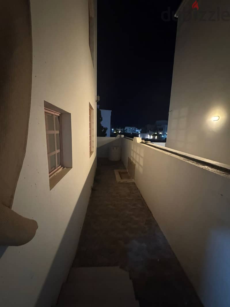 فيلا للإيجار في السيب سور ال حديد - villafor rent in seeb sur al Hadid 10