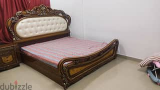 Bedroom furniture set 0