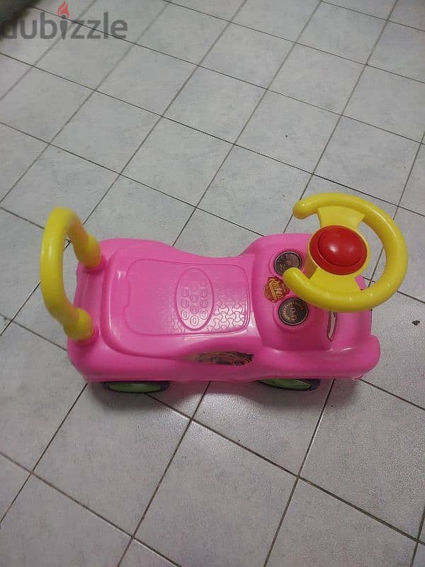 children car loading weight 25kg children other items  available insd 1