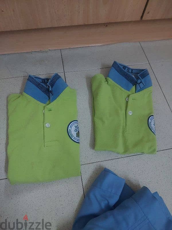 1 omr eatch indian school bousher uniform  boy and girl  L/xl size 2