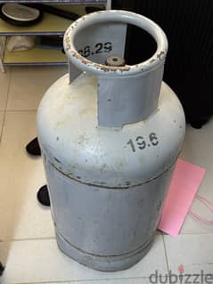 Gas cylinder 0