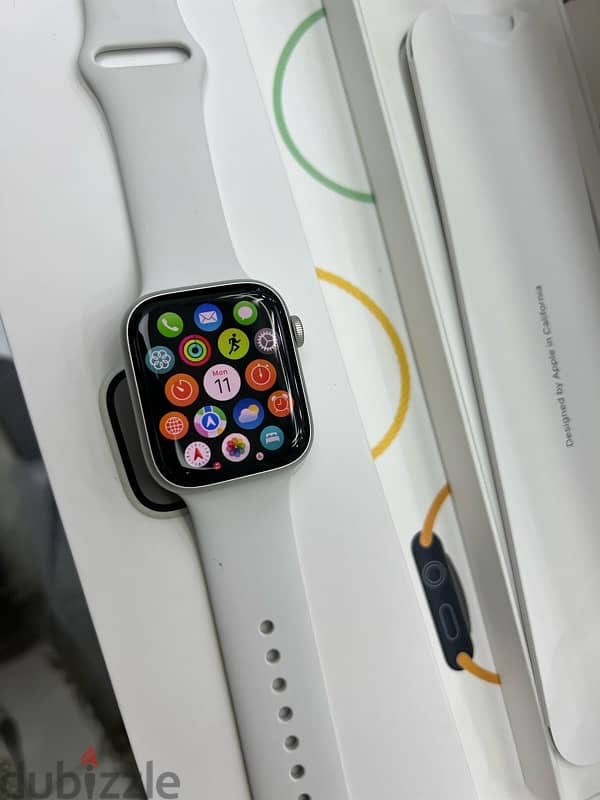 Apple Watch Series 8 45mm GPS + cellular 2