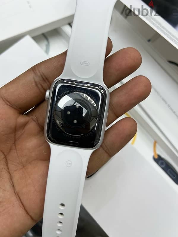 Apple Watch Series 8 45mm GPS + cellular 4