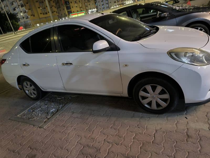 Nissan Sunny 2012 1