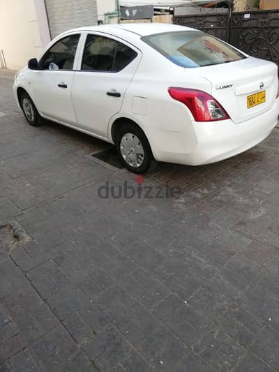 Nissan Sunny 2000