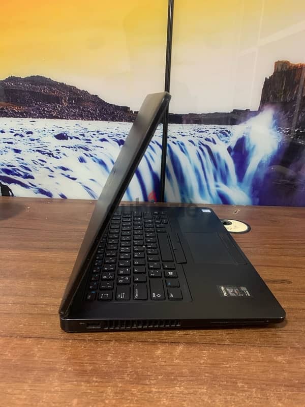 Dell Latitude Intel Core i5 5th Gen Ram 8. . . 4